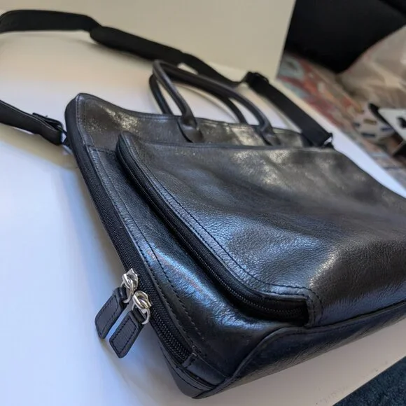 Beautiful Vintage Wilson's Black Leather Laptop Bag in great condition - Picture 3 of 16